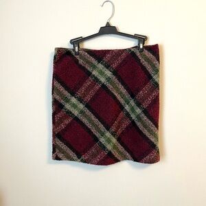 Hem & Thread - Burgundy Plaid Wool Blend Mini Skirt - Size L (Fits S/M)